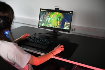 Understanding Online Game Genres